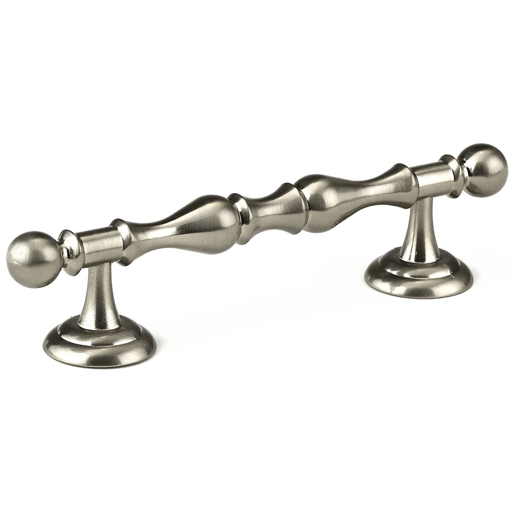 Traditional Pull, 4" Center-to-Center, Brushed Nickel