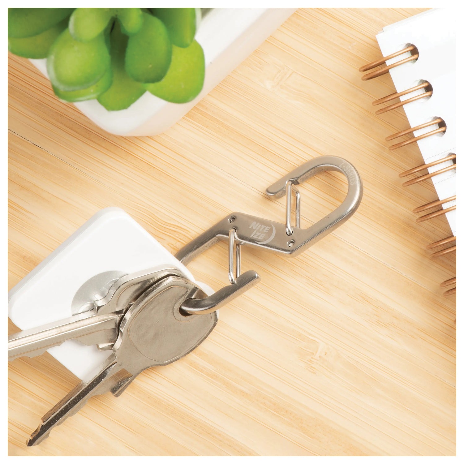 Nite Ize Zseries #1 Dual Carabiner-2 Pack: Secure Your Gear with Ease